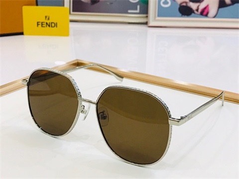Fendi sunglass-524